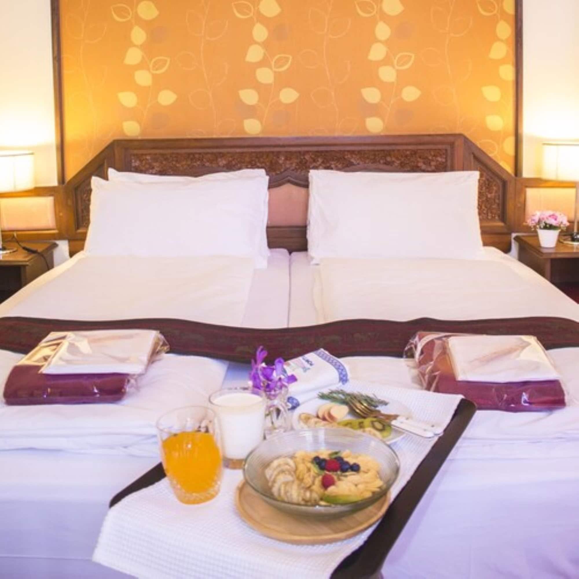 People Place Boutique In Town Hotel - Sha Extra Plus Chiang Mai Exterior photo