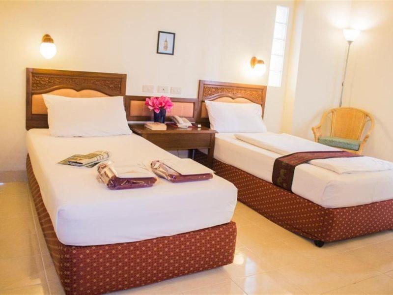 People Place Boutique In Town Hotel - Sha Extra Plus Chiang Mai Exterior photo